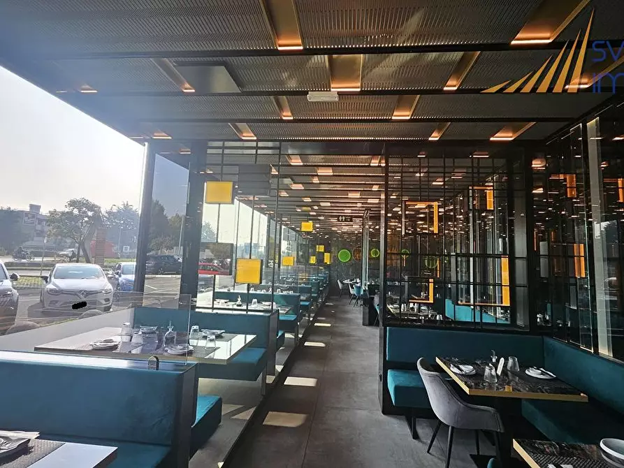 Immagine 5 di Negozio in vendita  in Via Artigianato 2/B a Carugate