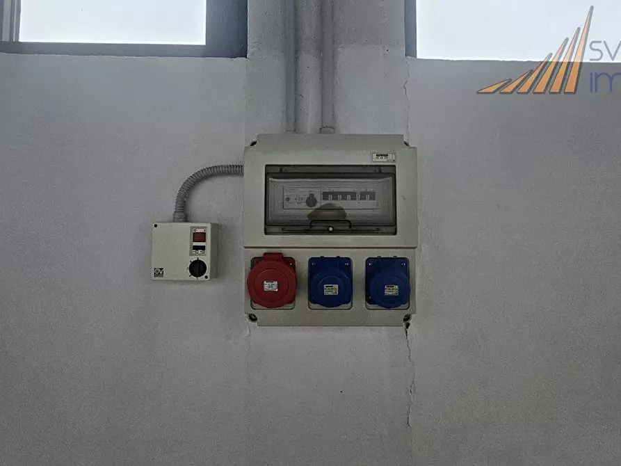 Immagine 7 di Capannone industriale in vendita  in Via Papa Giovanni XXIII 36 a Rodano