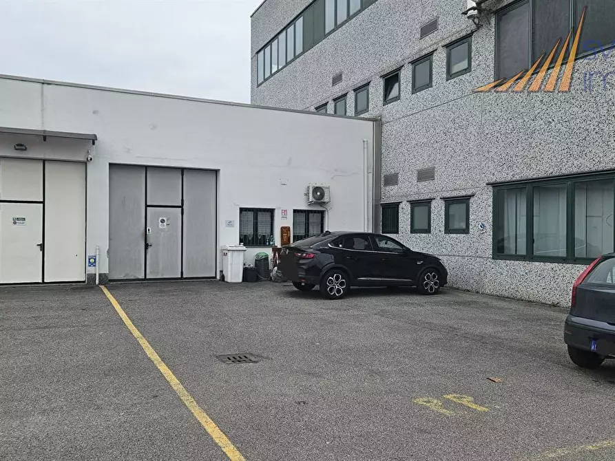 Immagine 8 di Capannone industriale in affitto  in Via Torino 31 a Cernusco Sul Naviglio