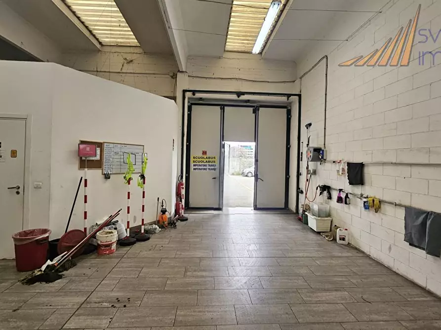Immagine 2 di Capannone industriale in affitto  in Via Torino 31 a Cernusco Sul Naviglio