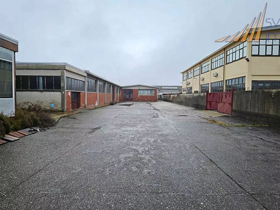 Immagine 1 di Capannone industriale in vendita  in Via Papa Giovanni XXIII 34 a Rodano