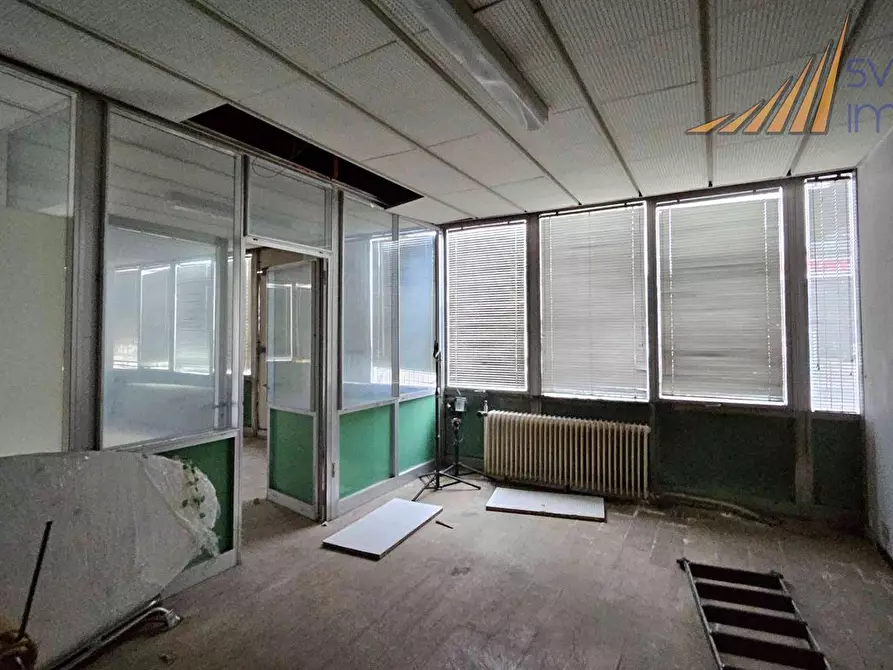 Immagine 2 di Capannone industriale in vendita  in Via Papa Giovanni XXIII 34 a Rodano