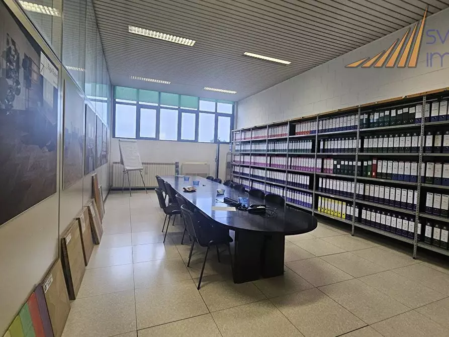 Immagine 2 di Capannone industriale in vendita  in Via Papa Giovanni xxiii 36 a Rodano