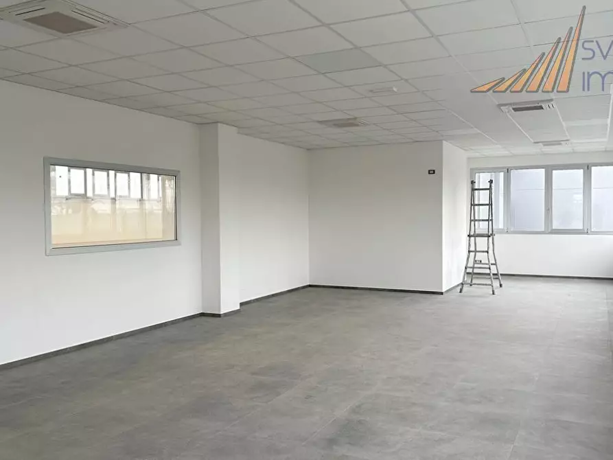 Immagine 1 di Capannone industriale in vendita  in via Brunati 7 a Giussano