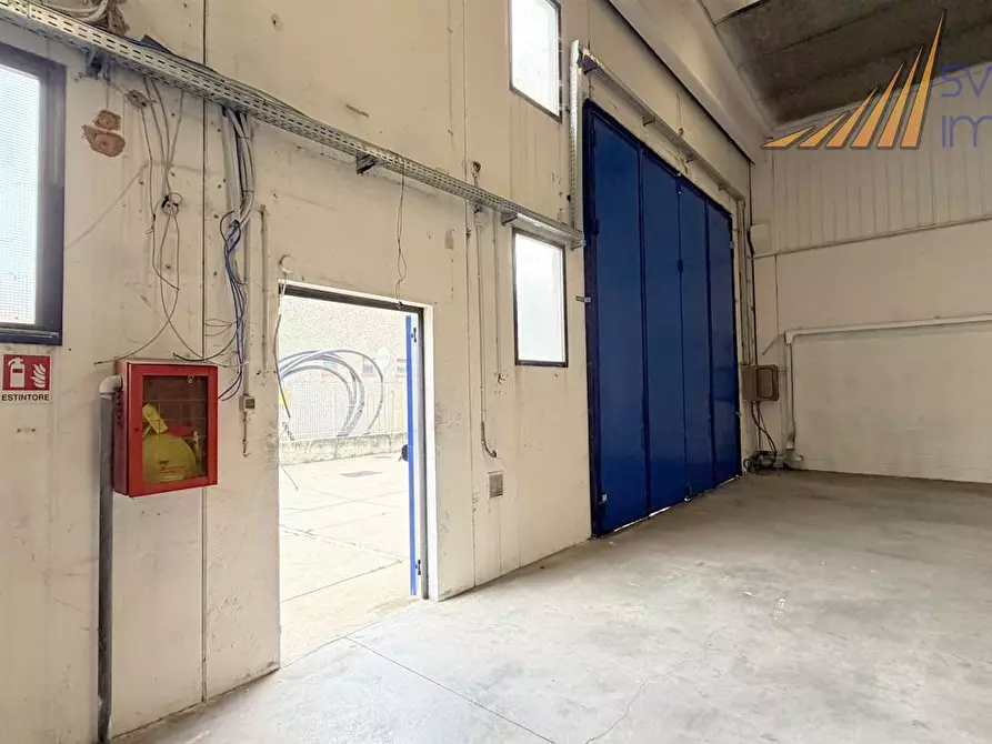 Immagine 1 di Capannone industriale in vendita  in via Adda 58/60 a Bellusco