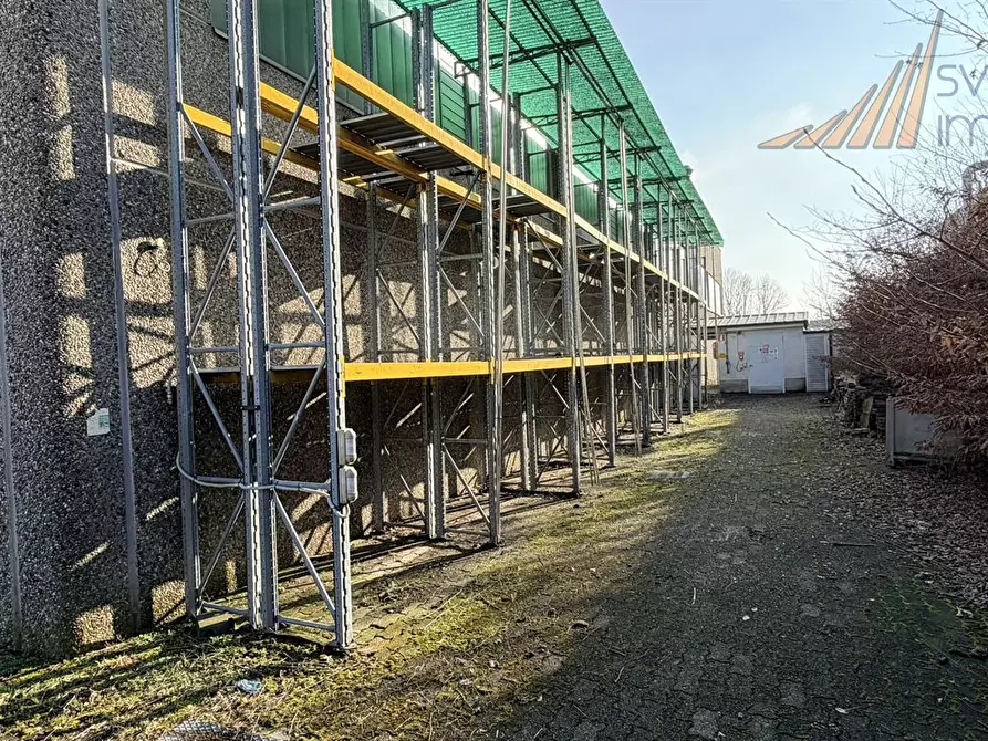 Immagine 1 di Capannone industriale in affitto  a Bellusco