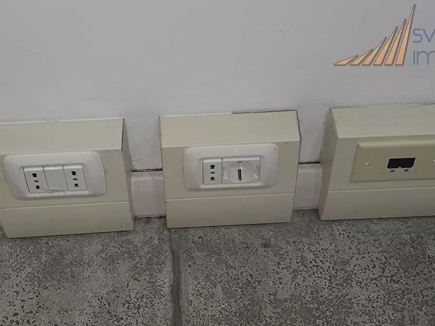 Immagine 2 di Ufficio in affitto  in Piazza Don Mapelli a Sesto San Giovanni