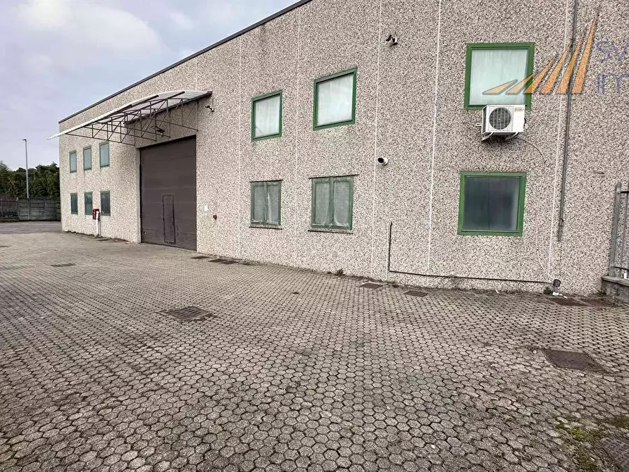 Immagine 3 di Capannone industriale in affitto  in VIA VIGNONE 53 a Seveso