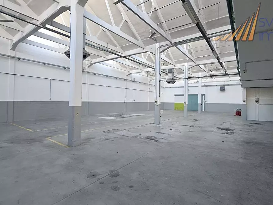 Immagine 2 di Capannone industriale in affitto  in Viale Rimembranze 54 a Sesto San Giovanni