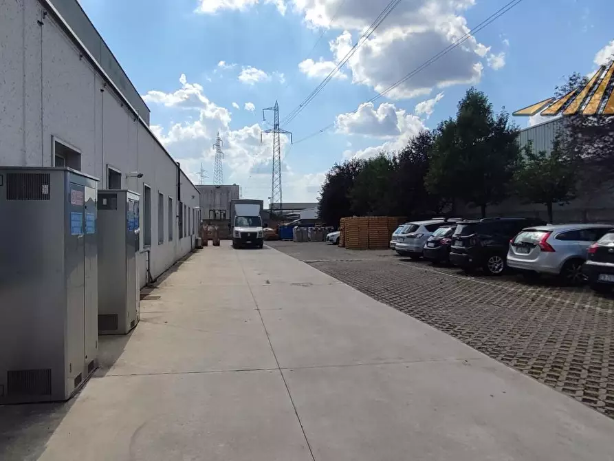 Immagine 5 di Capannone industriale in affitto  in Via Michelangelo Buonarroti 38 a Cologno Monzese