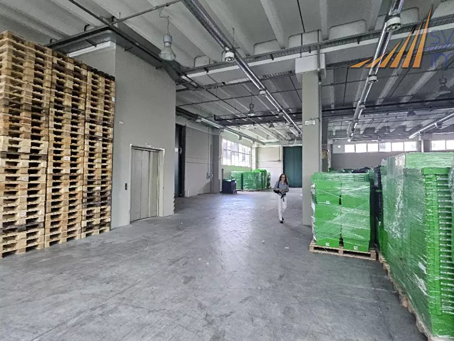 Immagine 8 di Capannone industriale in affitto  in Via Michelangelo Buonarroti 38 a Cologno Monzese