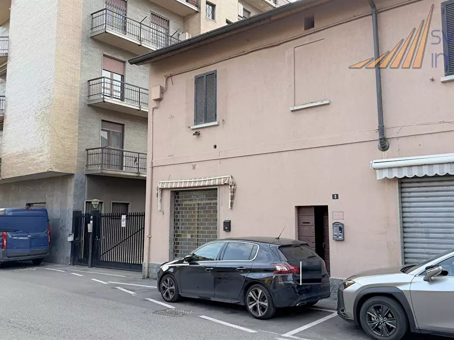 Immagine 4 di Negozio in affitto  a Cinisello Balsamo