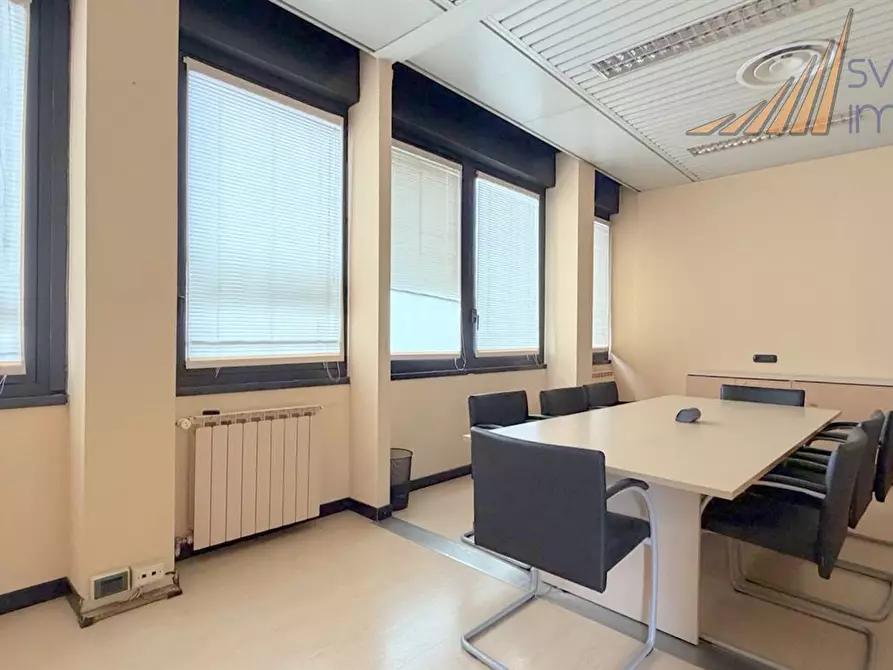 Immagine 4 di Ufficio in affitto  a Cormano