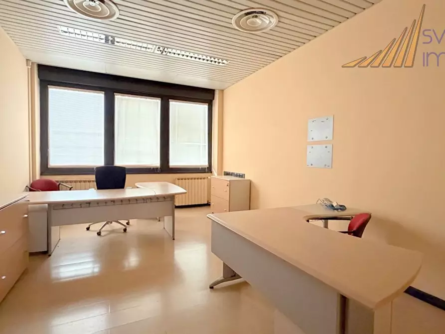 Immagine 6 di Ufficio in affitto  a Cormano