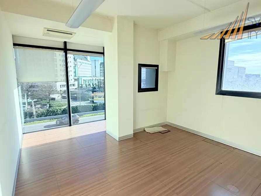 Immagine 1 di Ufficio in affitto  in via Milano 102 a Vimercate