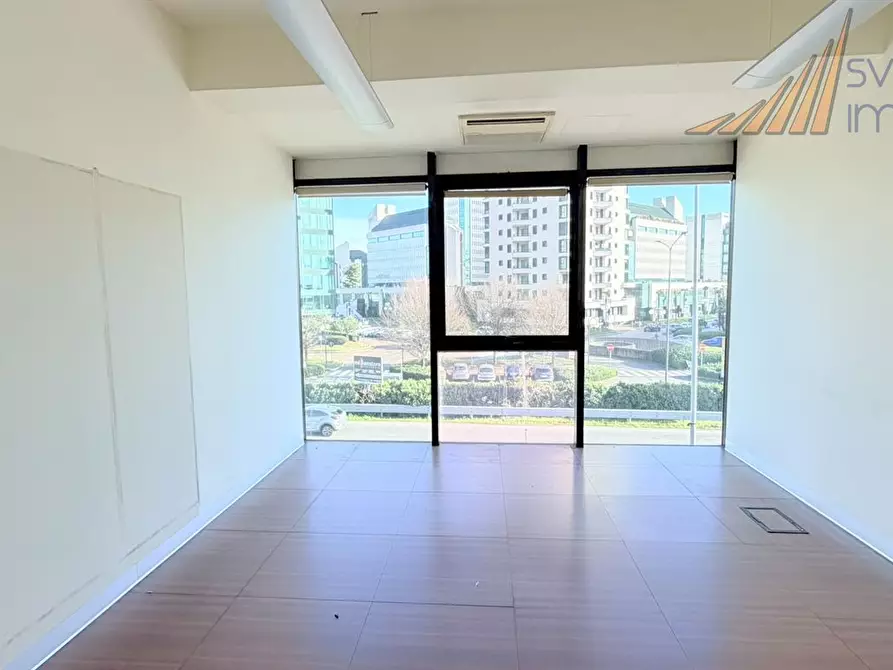 Immagine 2 di Ufficio in affitto  in via Milano 102 a Vimercate