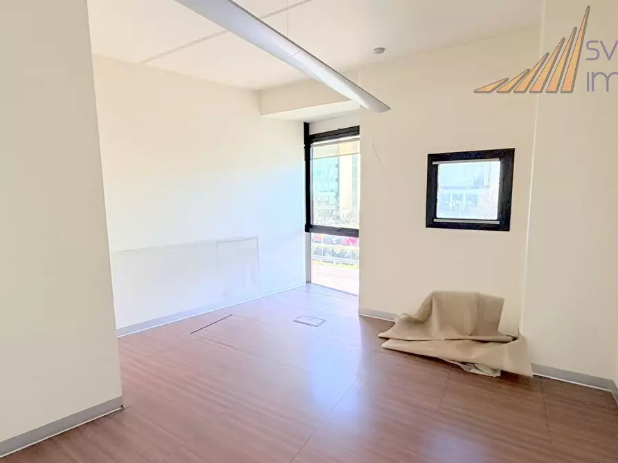 Immagine 5 di Ufficio in affitto  in via Milano 102 a Vimercate