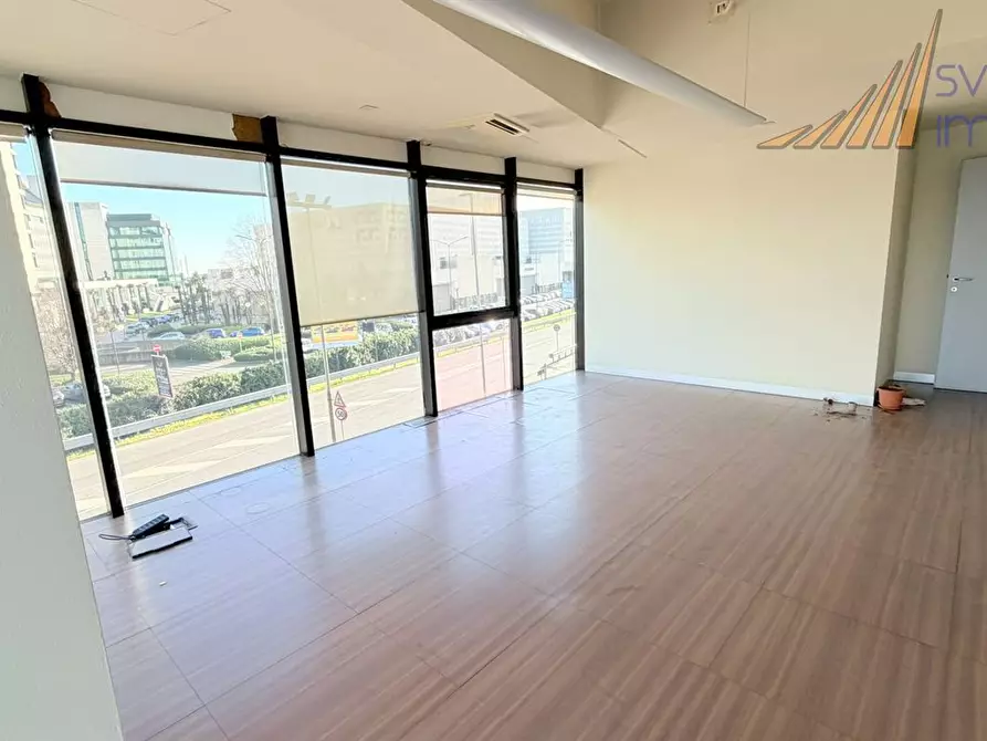 Immagine 6 di Ufficio in affitto  in via Milano 102 a Vimercate