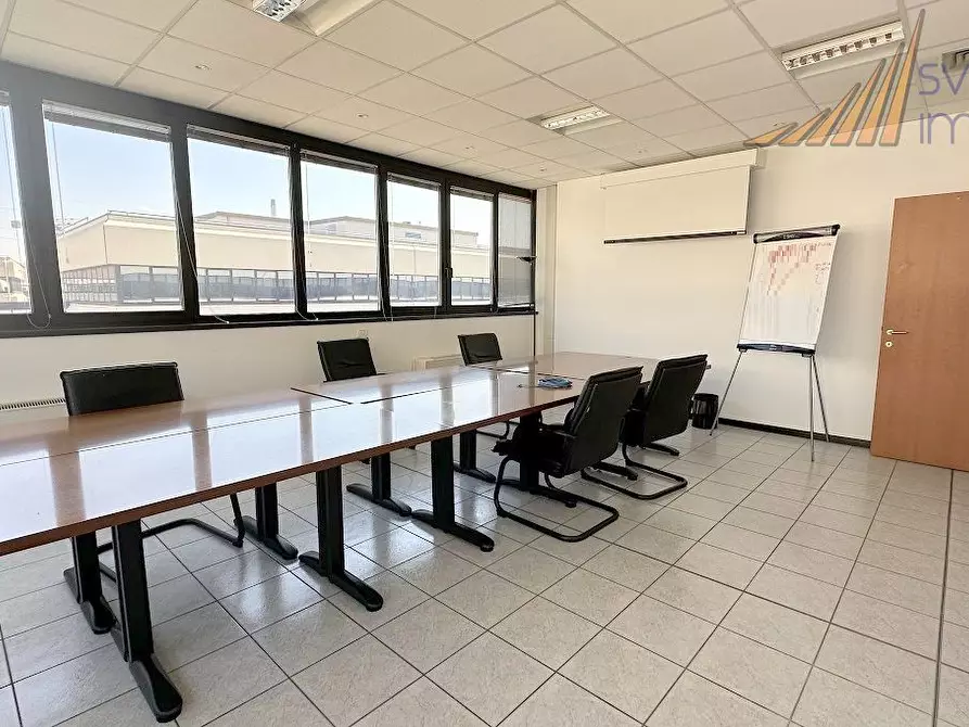 Immagine 4 di Ufficio in affitto  in Via Cadorna 69 a Vimodrone