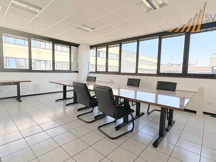 Immagine 5 di Ufficio in affitto  in Via Cadorna 69 a Vimodrone