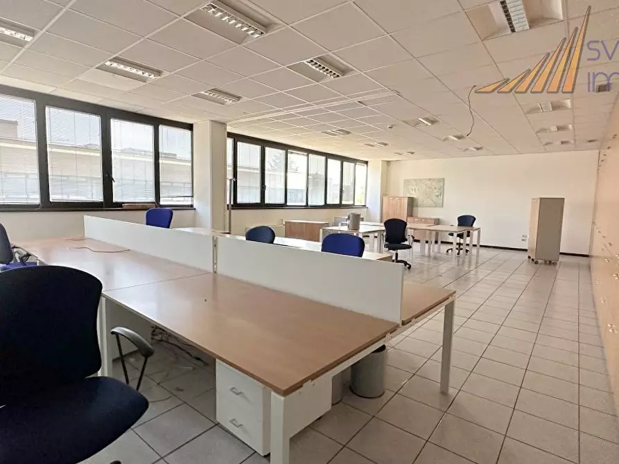 Immagine 2 di Ufficio in affitto  in Via Cadorna 69 a Vimodrone