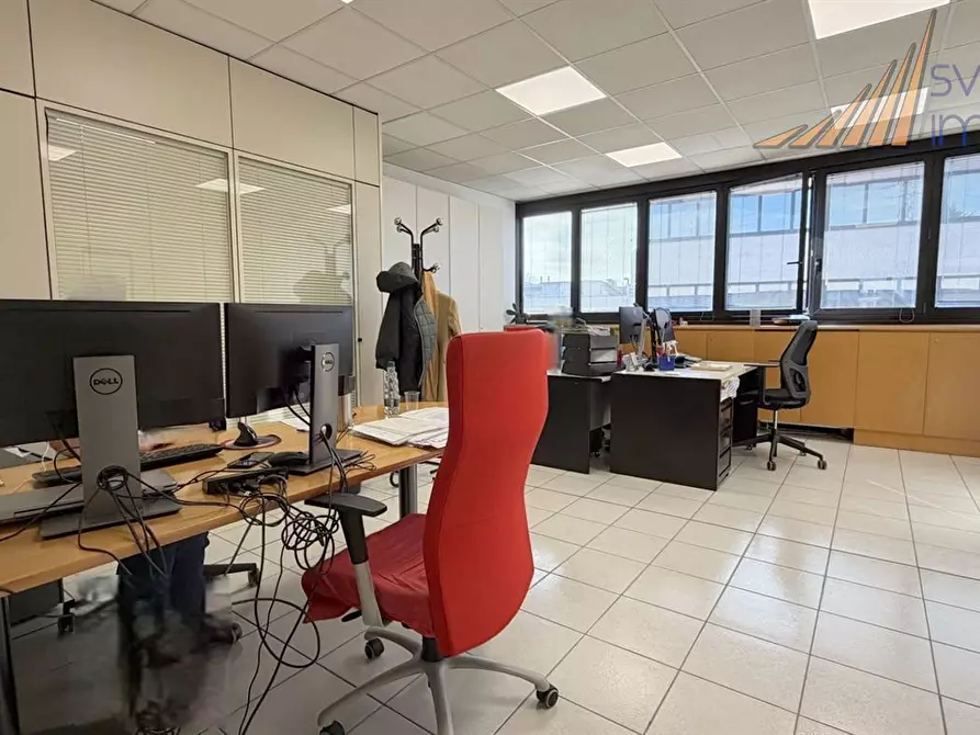 Immagine 6 di Ufficio in affitto  in VIA CADORNA 73 a Vimodrone