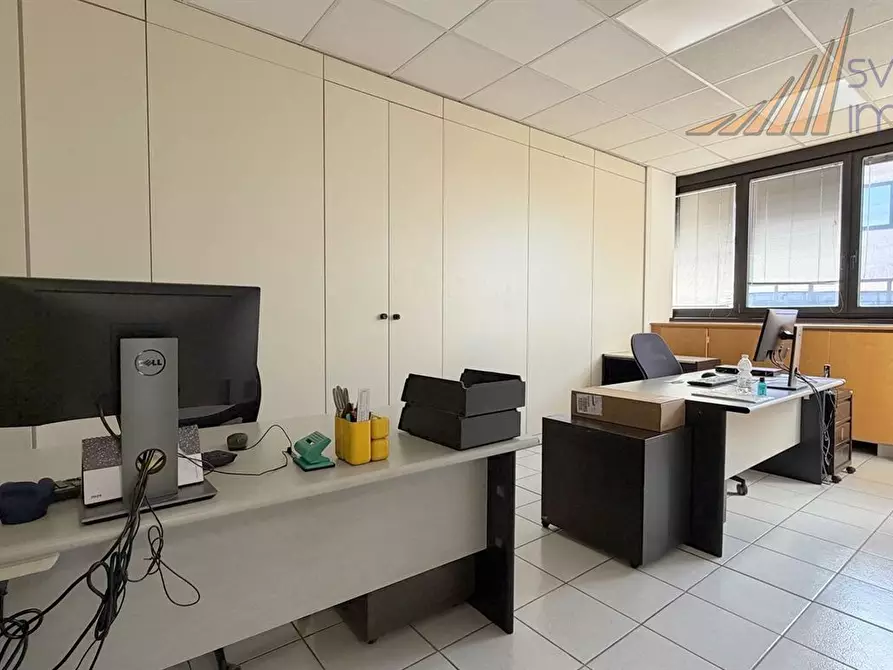 Immagine 7 di Ufficio in affitto  in VIA CADORNA 73 a Vimodrone