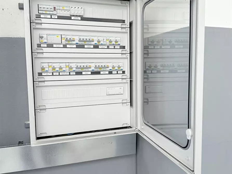 Immagine 3 di Capannone industriale in affitto  in viale delle industrie 1-F6 a Bernareggio