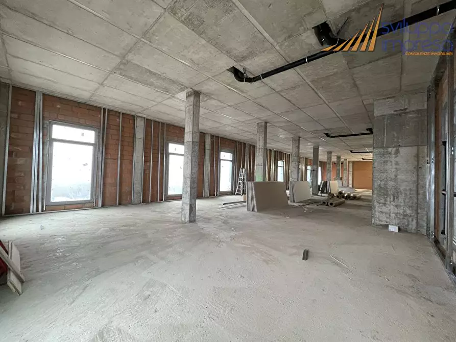 Immagine 5 di Negozio in affitto  in Via Longarone 18 a Milano