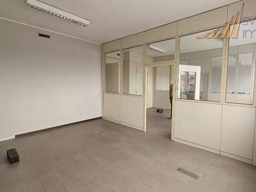 Immagine 1 di Ufficio in vendita  in Via Dante Alighieri 93 a Pioltello