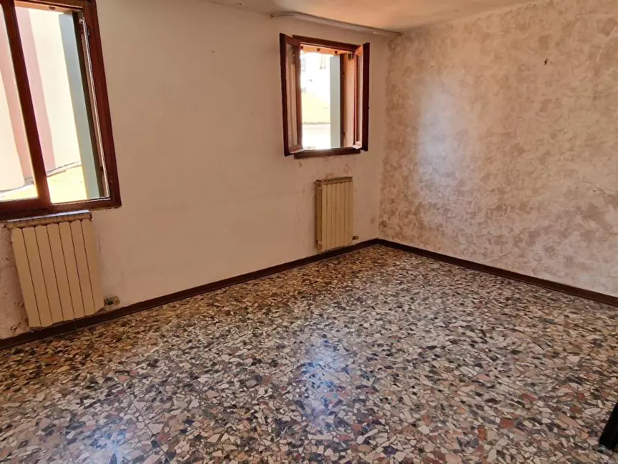 Immagine 3 di Casa indipendente in vendita  in RIONE DUOMO a Chioggia