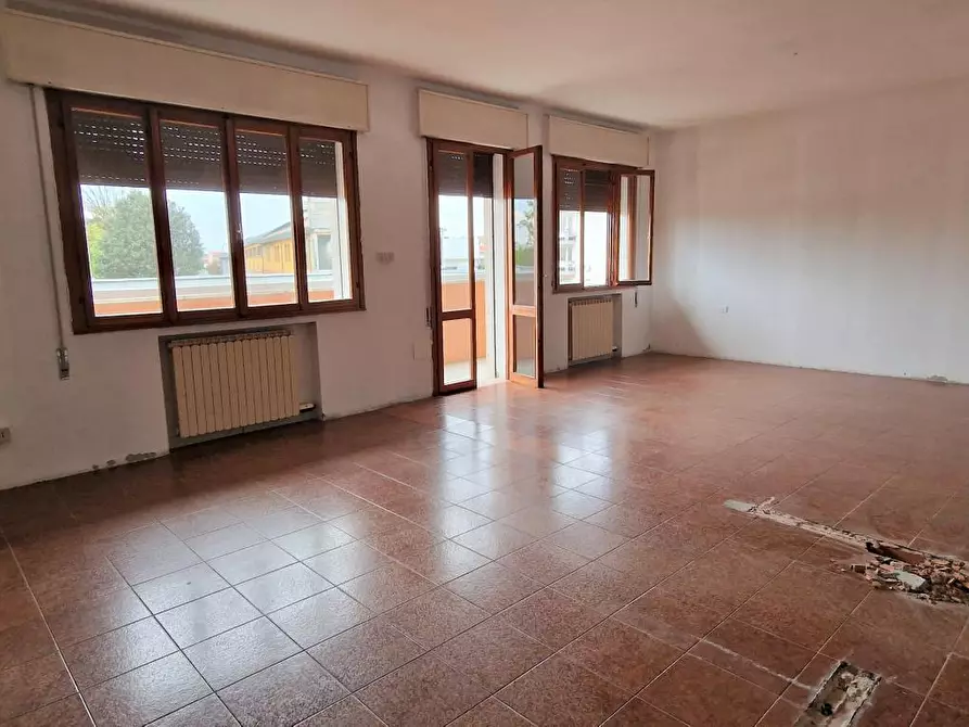 Immagine 1 di Appartamento in vendita  a Chioggia