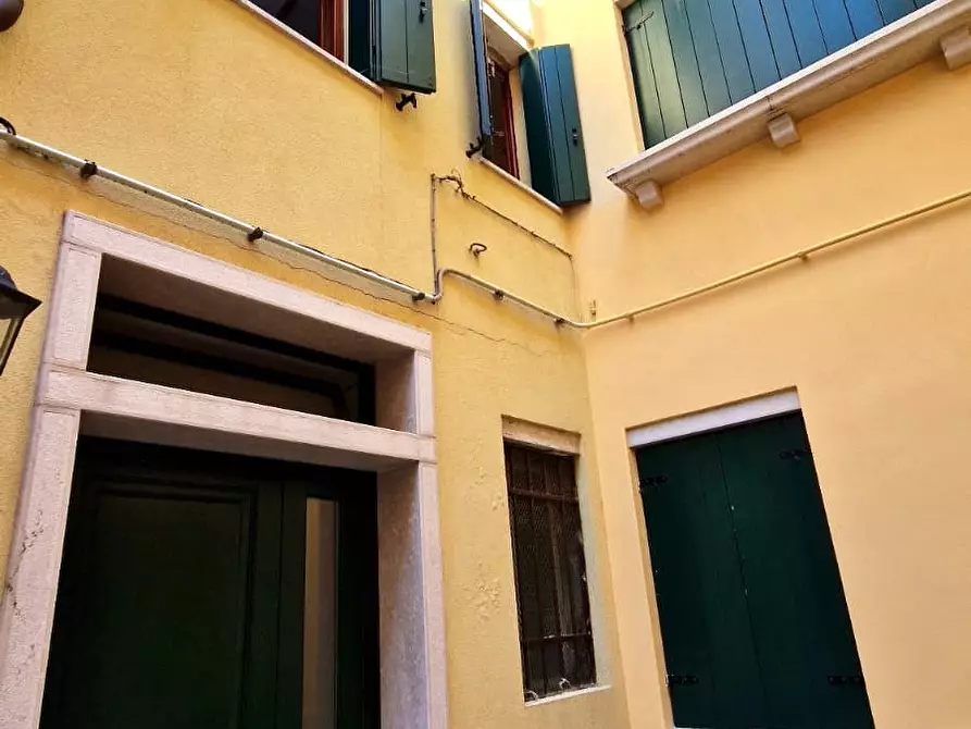 Immagine 8 di Casa indipendente in vendita  in RIONE S.GIACOMO a Chioggia