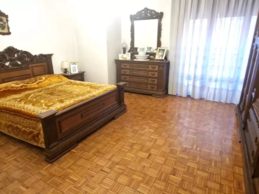 Immagine 6 di Appartamento in vendita  in VIALE DELLA REPUBBLICA 75 a Chioggia