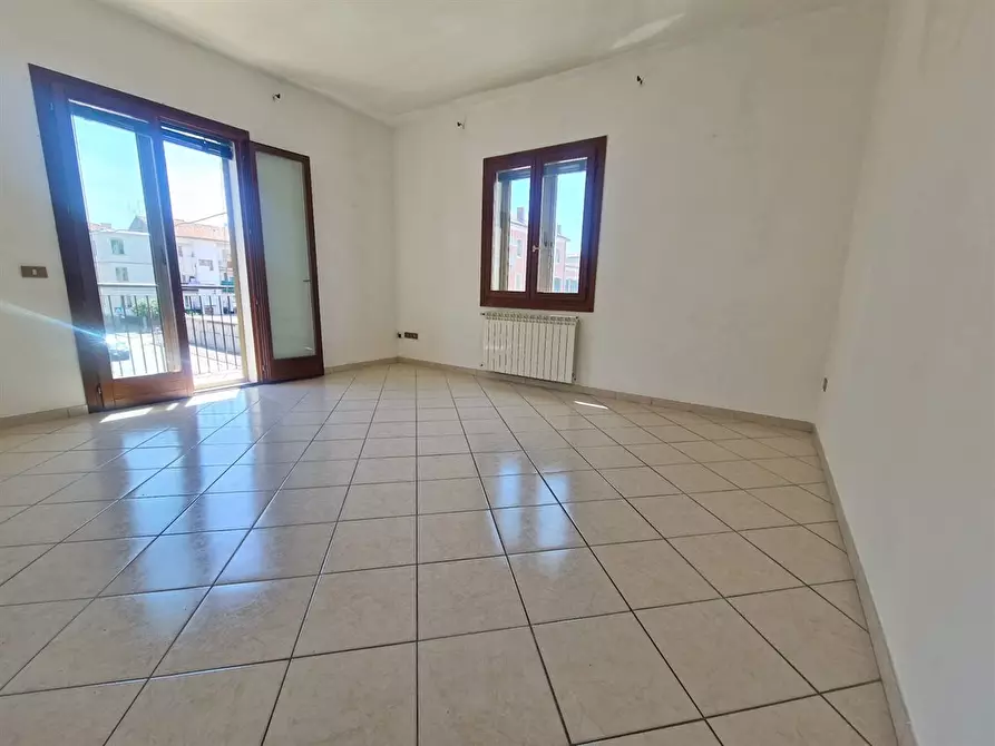 Immagine 2 di Appartamento in vendita  a Chioggia