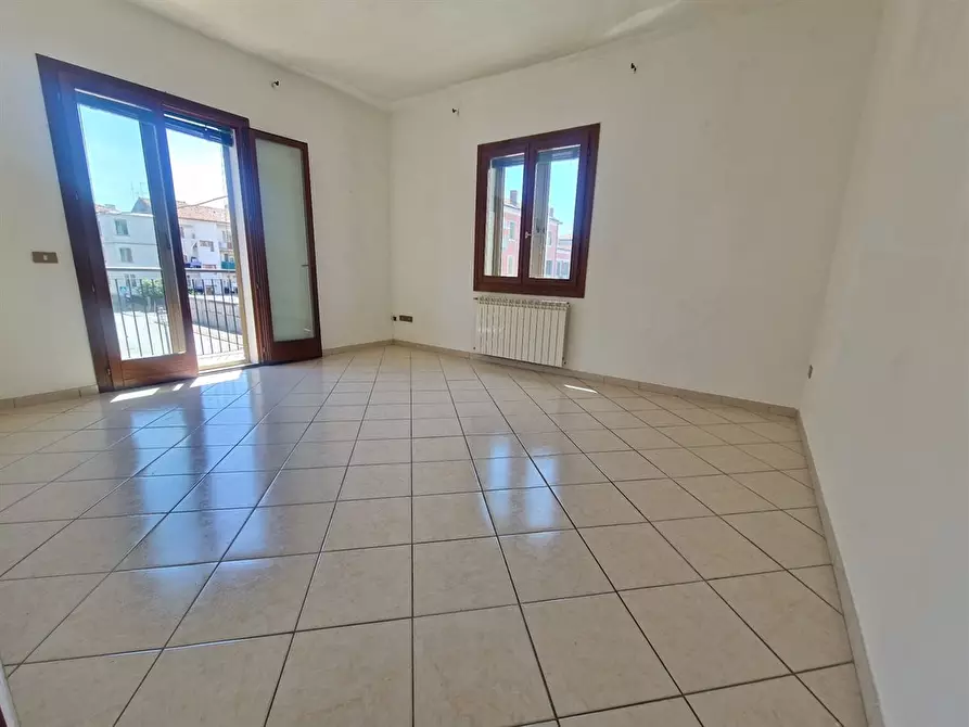 Immagine 1 di Appartamento in vendita  a Chioggia