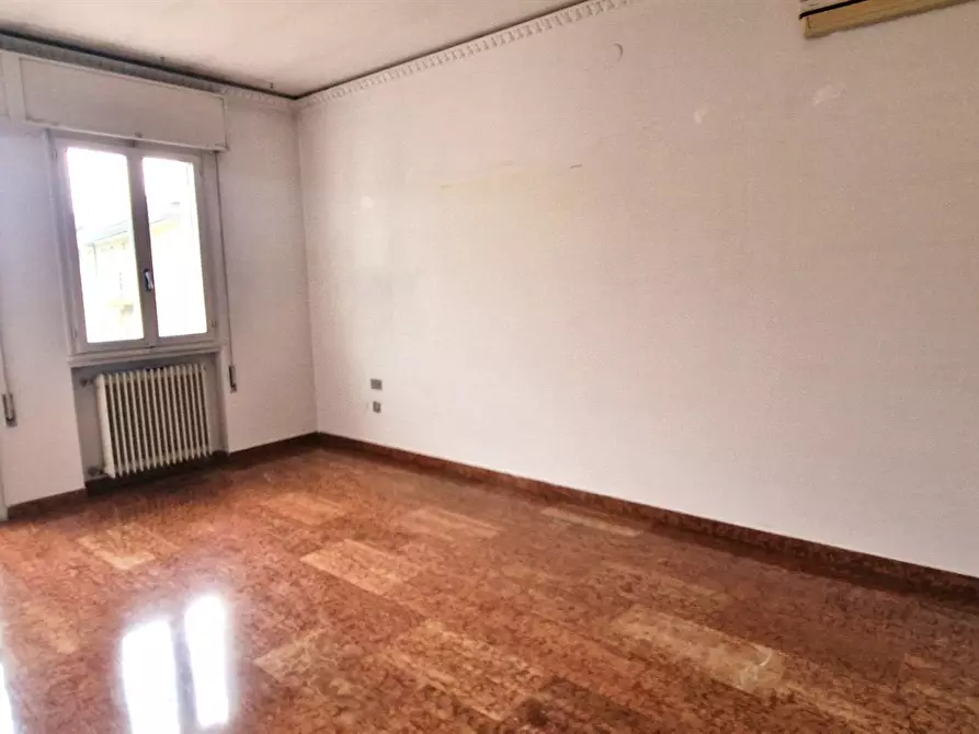 Immagine 7 di Appartamento in vendita  in VIA DON EUGENIO BELLEMO a Chioggia