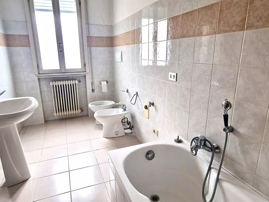 Immagine 9 di Appartamento in vendita  in VIA DON EUGENIO BELLEMO a Chioggia