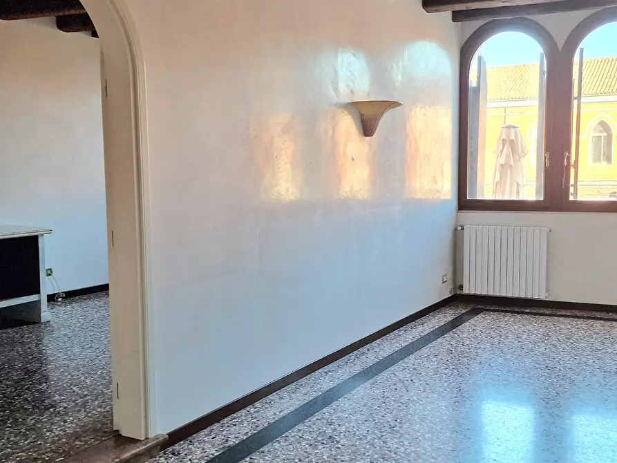 Immagine 5 di Appartamento in vendita  in CORSO DEL POPOLO 1217 a Chioggia