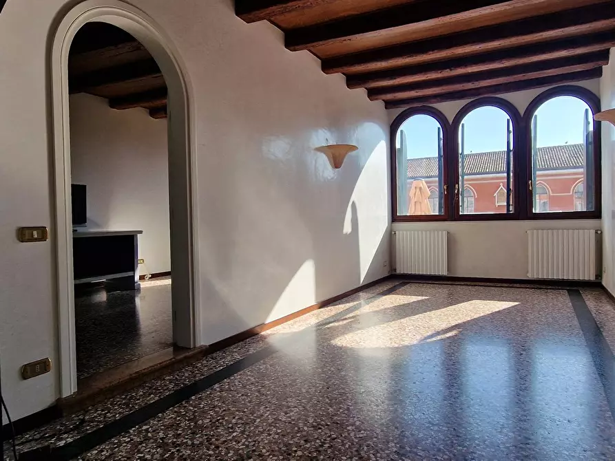 Immagine 7 di Appartamento in vendita  in CORSO DEL POPOLO 1217 a Chioggia