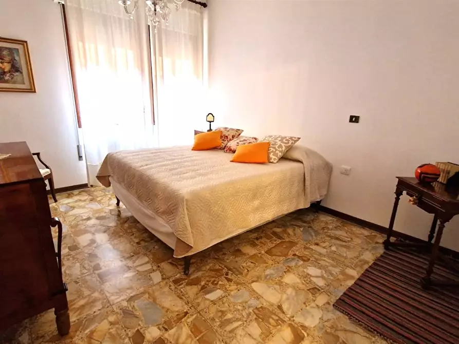 Immagine 9 di Appartamento in vendita  in CORSO DEL POPOLO a Chioggia