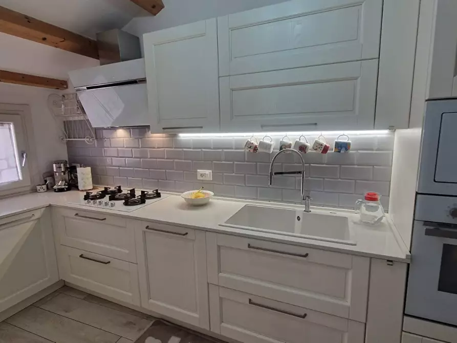 Immagine 2 di Appartamento in vendita  in CALLE FORNO SAN GIACOMO a Chioggia