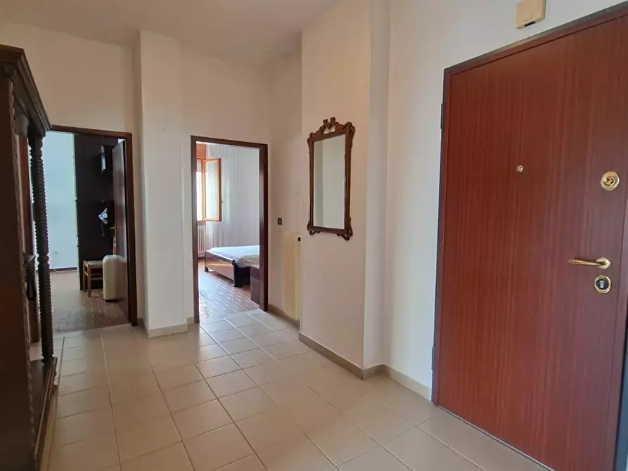 Immagine 3 di Appartamento in vendita  in via saloni a Chioggia