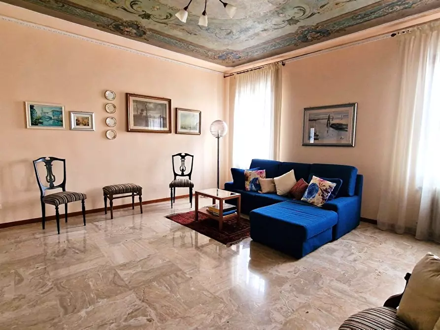 Immagine 3 di Appartamento in vendita  a Chioggia