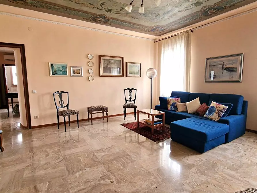 Immagine 2 di Appartamento in vendita  a Chioggia