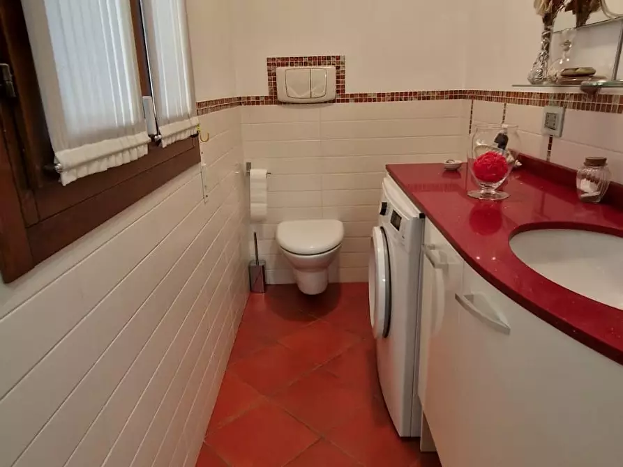 Immagine 1 di Appartamento in vendita  a Chioggia