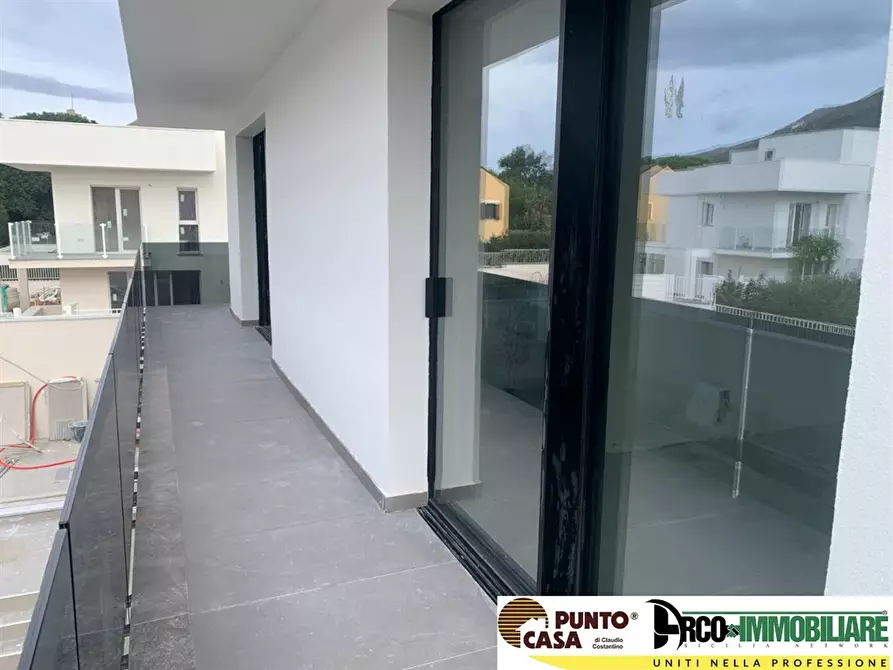 Immagine 5 di Villa in vendita  in Via Tommaso Natale a Palermo