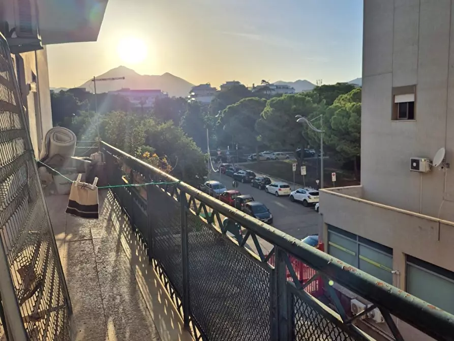 Immagine 1 di Appartamento in vendita  in piazza unità d'italia a Palermo