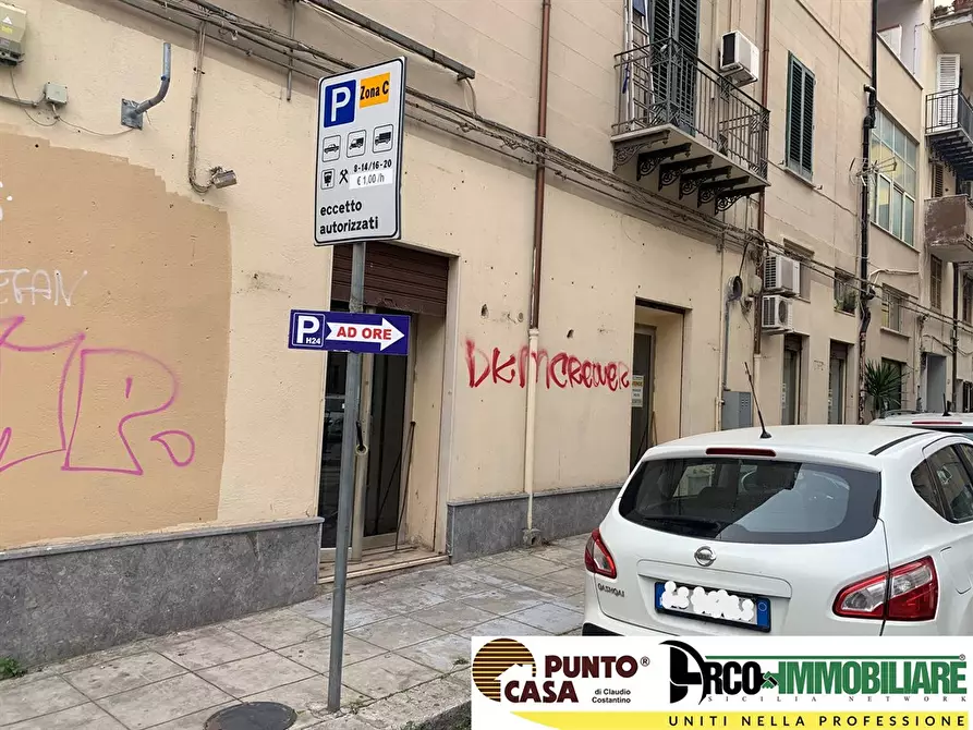 Immagine 6 di Negozio in vendita  in Via Giacomo Cusmano 22 a Palermo