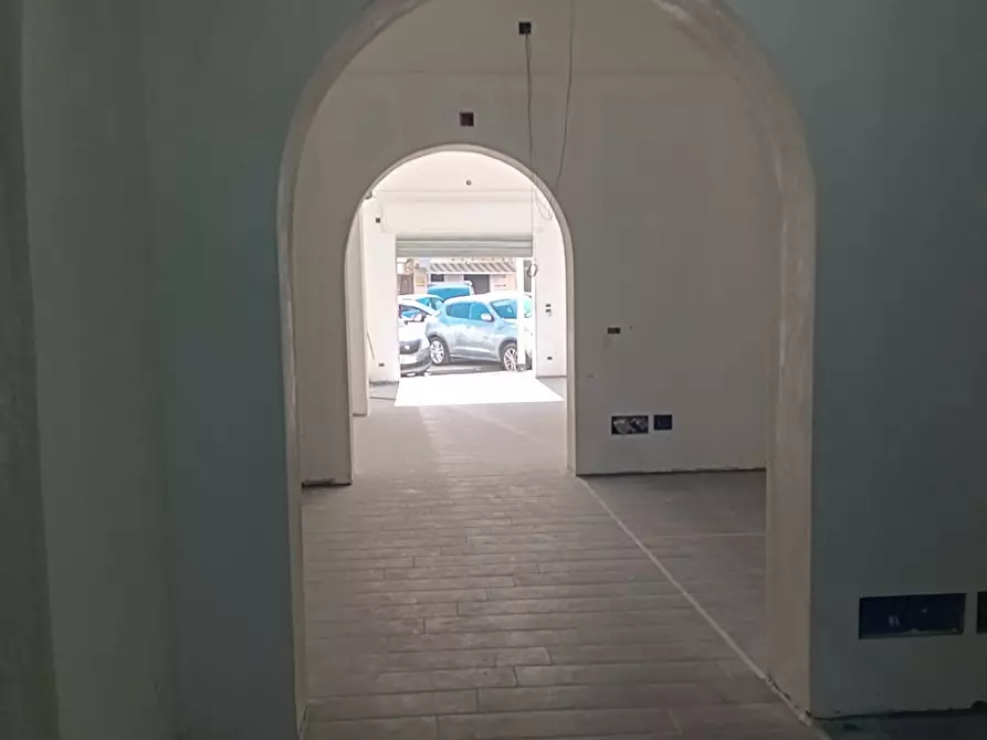 Immagine 5 di Negozio in vendita  in Largo San Lorenzo a Palermo